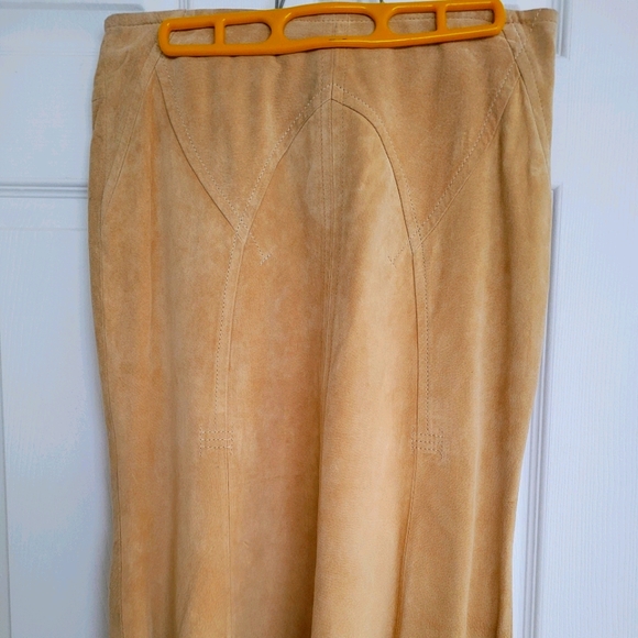 New Danier swead skirt - Picture 1 of 1